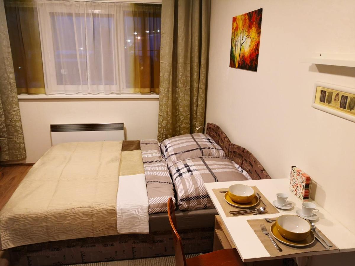 דונובאלי Apartman Sedmicka Horec מראה חיצוני תמונה